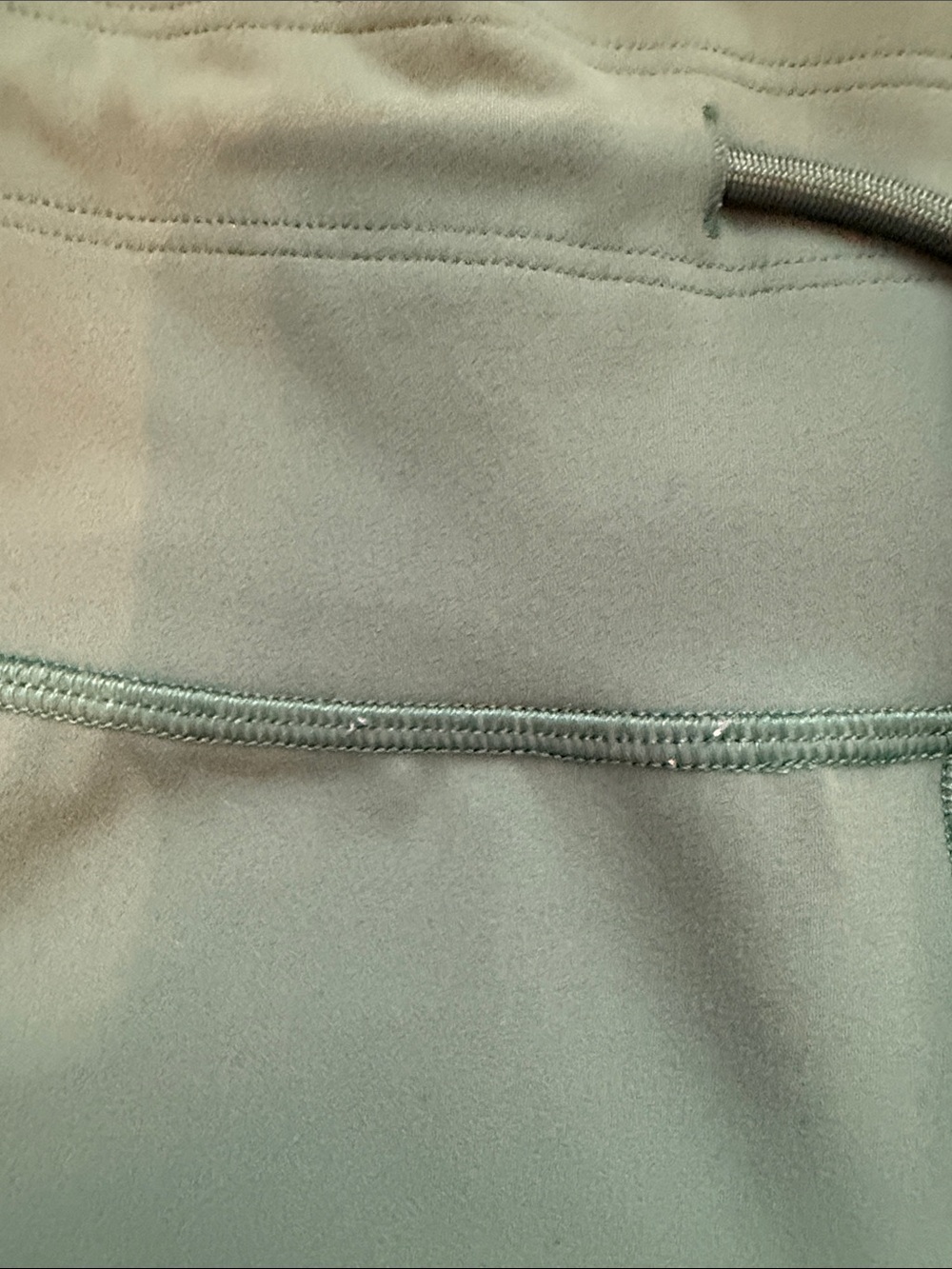 Vuori Daily Leggings, 25” length, Size S - Picture 10 of 10